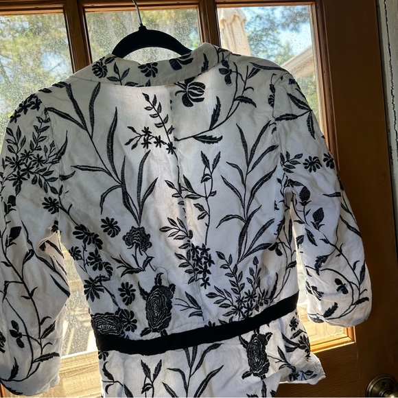 🦋 ICE Black & White Floral Open Front Cropped 3/4 Sleeve Blazer - Picture 12 of 12
